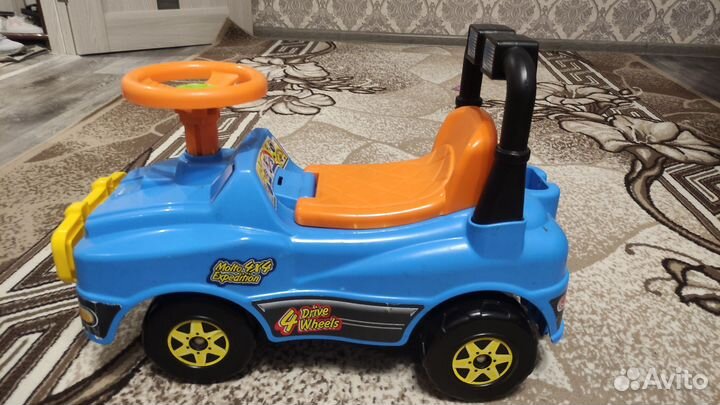 Машинка-каталка