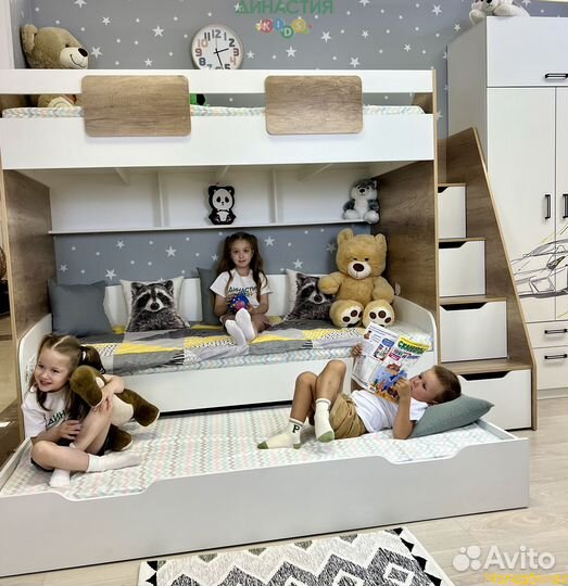 Кровать-чердак Лайт Лофт + выкатная 2-х ярусная кровать