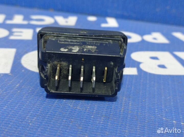 Кнопка стеклоподъемника Iran Khodro Samand седан