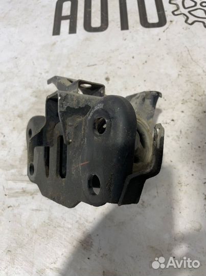 Опора МКПП Toyota Corolla 150 1ZR 2007