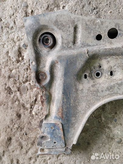 Подрамник рено меган 2