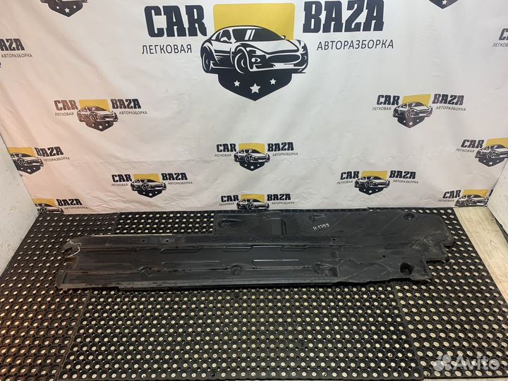 Защита антигравийная днища правая R