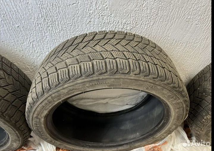 Meshiline MH777 235/45 R18