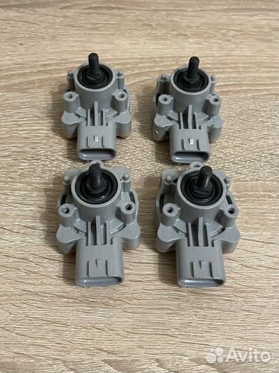 Датчик положения кузова Lexus RX 300/330/350