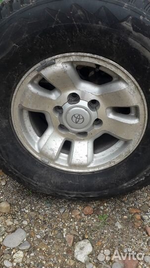 Bridgestone B70 275/70 R16