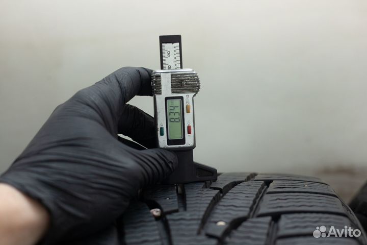 Kumho I'Zen KW31 235/50 R18 101R