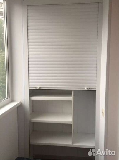 Шкаф с рольставнями на балкон на заказ