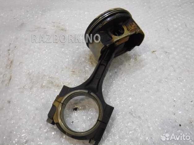 Поршень с шатуном Субару