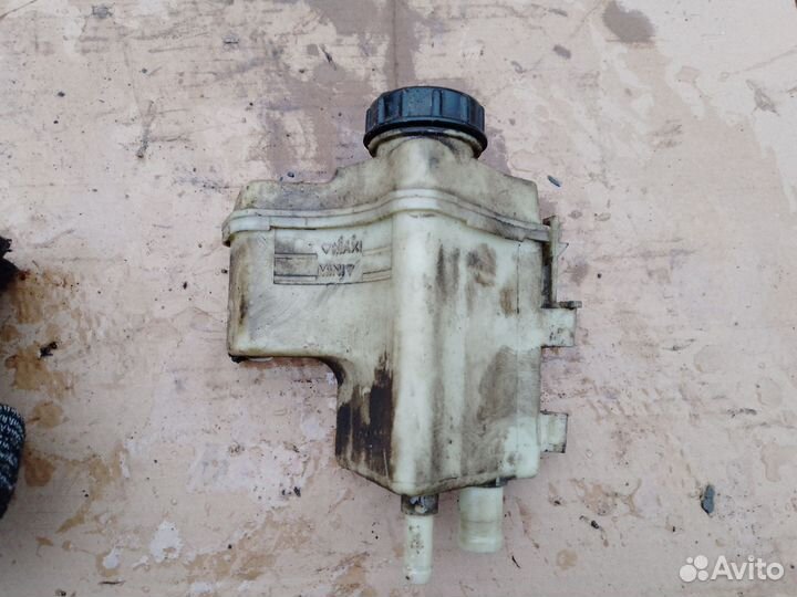 Бачок гидроусилителя Renault Symbol 1