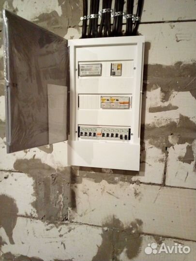 Электромонтажные работы.Электрик