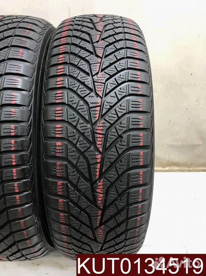 Yokohama BluEarth Winter V905 215/60 R17 96H