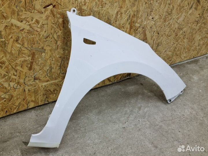 Крыло переднее правое Hyundai Solaris 2