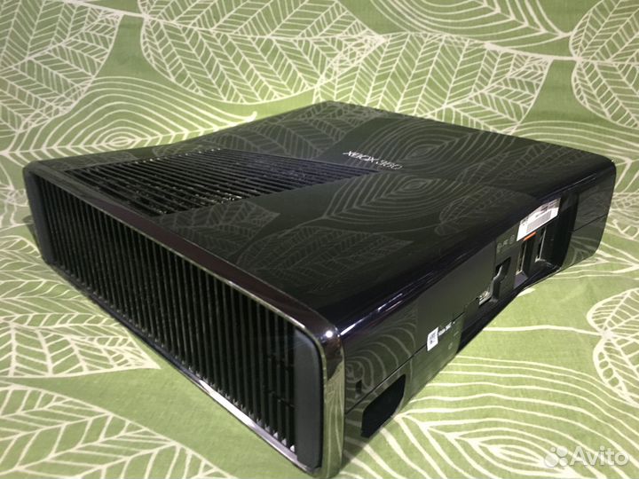 Xbox 360 Slim