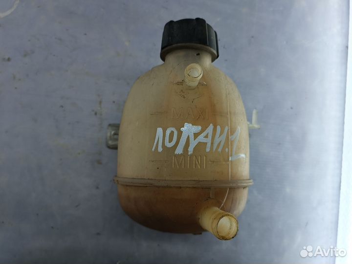 Расширительный бачок Renault Logan 1