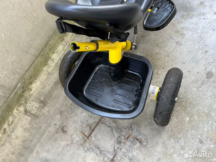 Детский велосипед с родительской ручкой