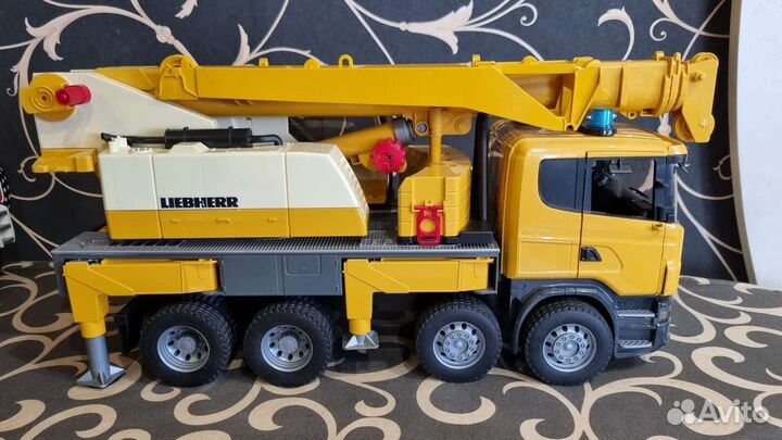 Автокран машина Bruder