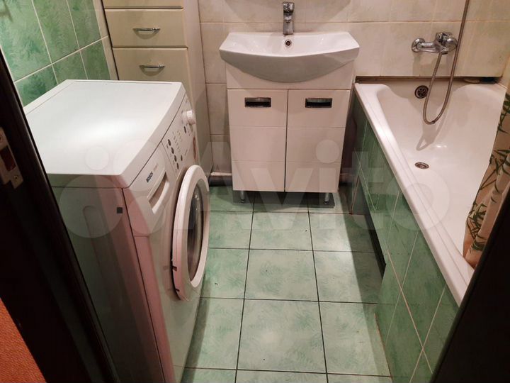 2-к. квартира, 51 м², 4/9 эт.