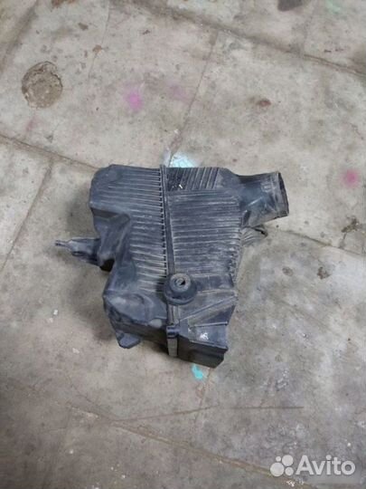 Корпус воздушного фильтра Renault Megane 2