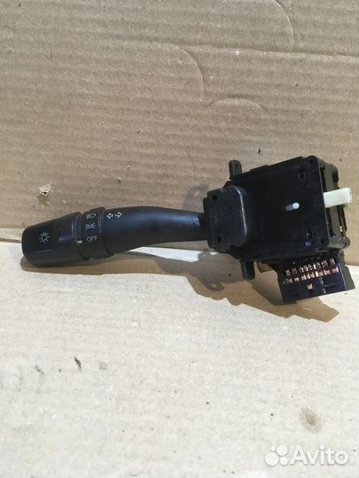 Переключатель подрулевой Kia Sorento 1 2.4