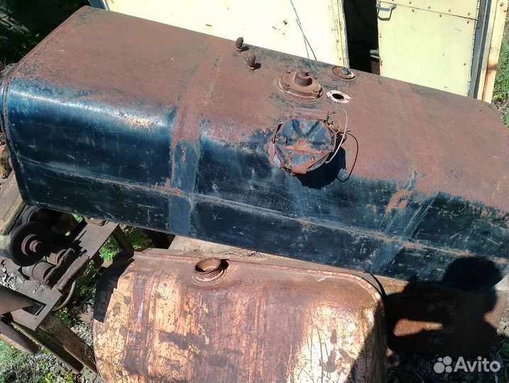 Топливный бак