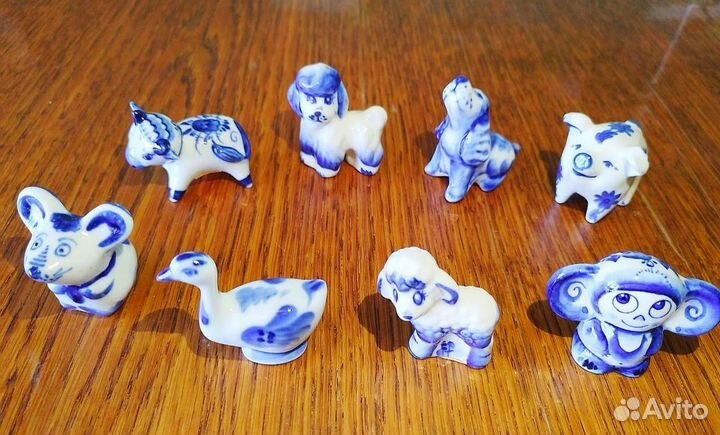Гжель сувенирные фигурки коллекционные
