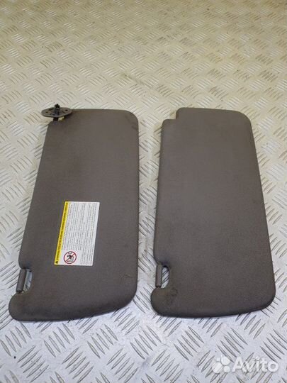 Козырек солнцезащитный Nissan Np300 (2008-2015)