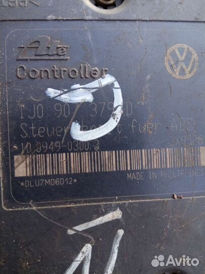 Volkswagen Polo блок ABS