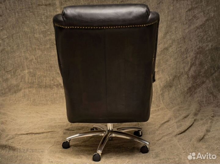 Офисное кресло Professor Office Chair