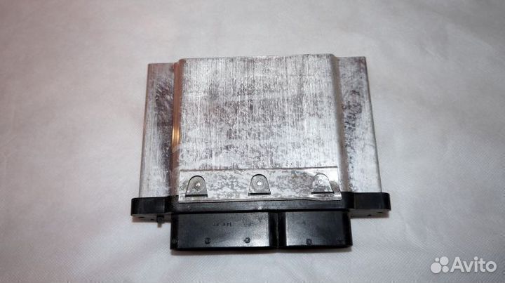 Эбу двигателя 04E907389A Шкода Октавия А7