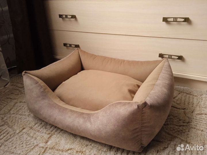 Лежанка для собак и кошек