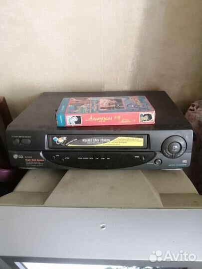 Видеомагнитофон