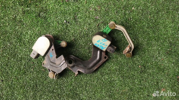 Датчик высоты дорожного просвета задний Audi A6