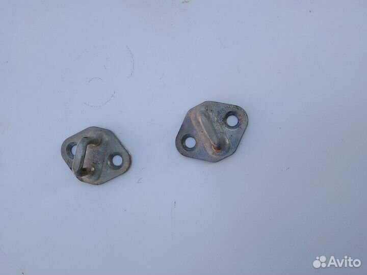 Ответная планка замка Toyota