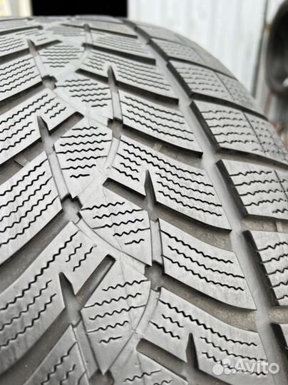 Goodyear UltraGrip Performance 275/45 R21