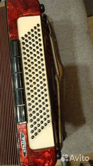 Аккордеон weltmeister 4/4