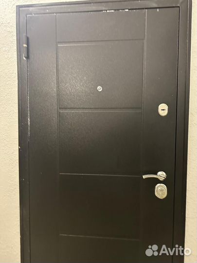 Дверь входная металлическая
