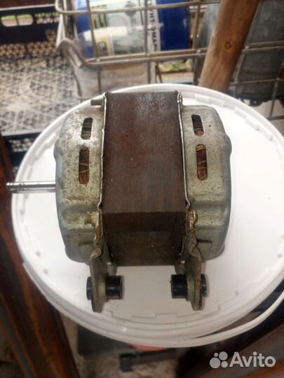 Электродвигатель Goldstar wmr182e3