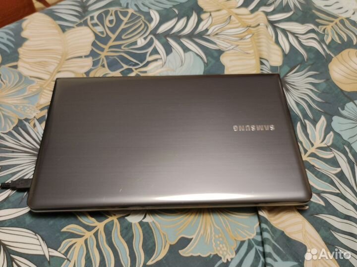 Samsung 16 A10-4600m 4GB/2GB/500GB