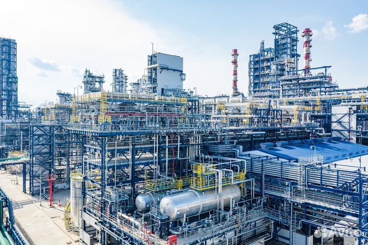 Инвестиции в нефтеперерабатывающий завод
