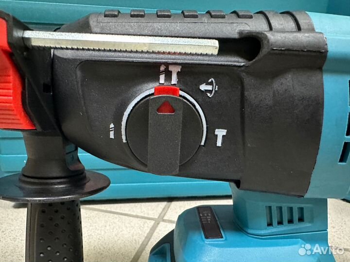 Аккумуляторный бесщеточный набор Makita 2 в 1