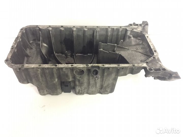 Поддон картера Мерседес Вито 638 ом611 2.2CDI