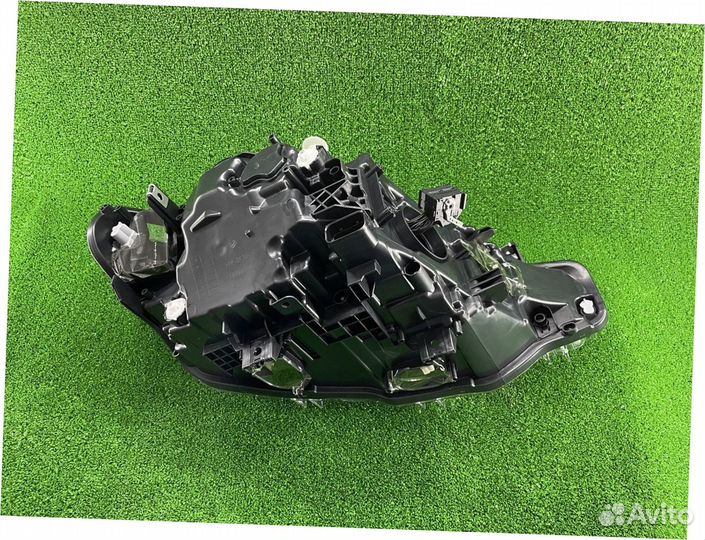 Фара левая F30 LED