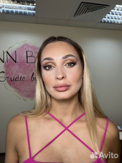 Модели на макияж и брови