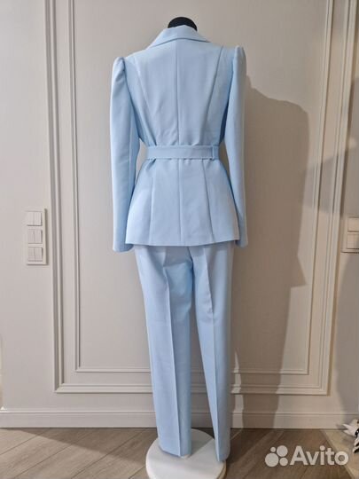 Брючный костюм женский 48