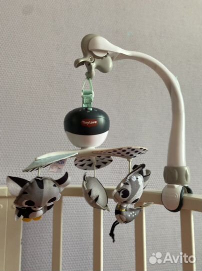 Мобиль на кроватку tiny love день и ночь