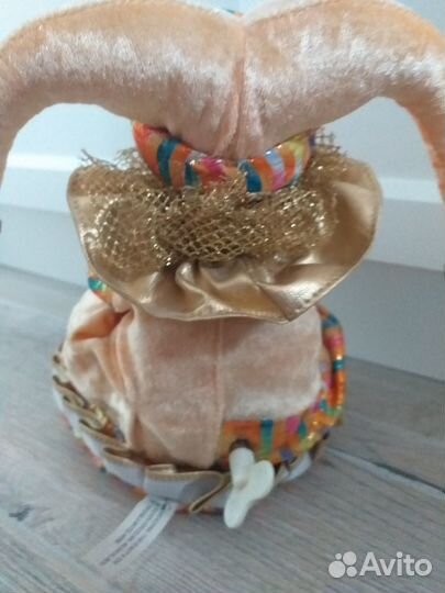 Кукла фарфоровая