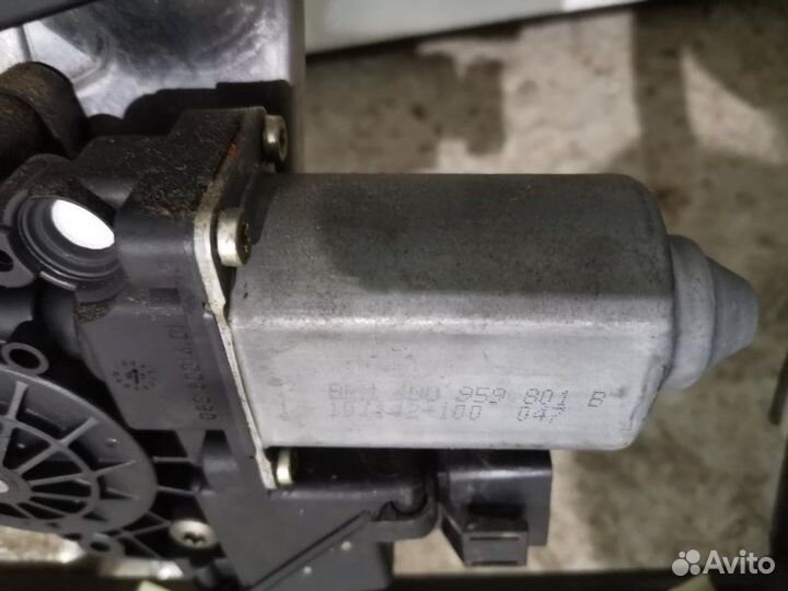 Стеклоподъемник задний левый Audi A6 C5 C5 AGA