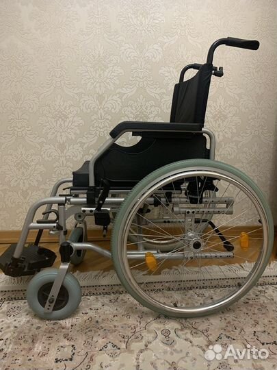 Инвалидная коляска новая