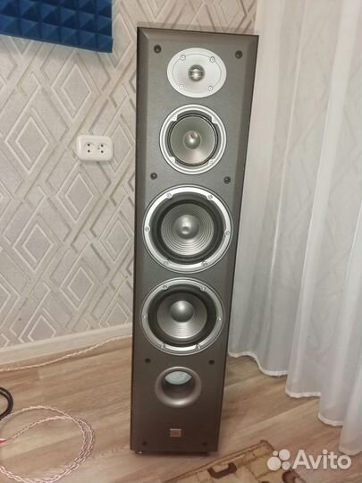 Продам JBL E80