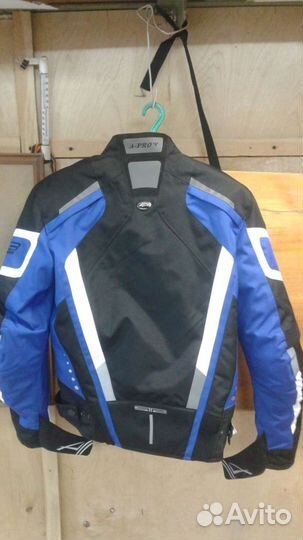 Мотокуртка